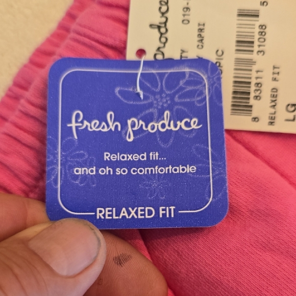 Fresh Produce Pink Terry Capri - Picture 4 of 9